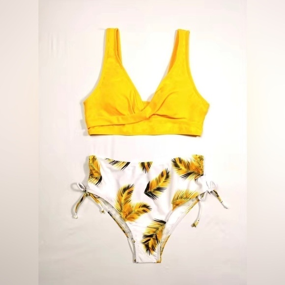 Leaf print yellow bikini set - Picture 4 of 9
